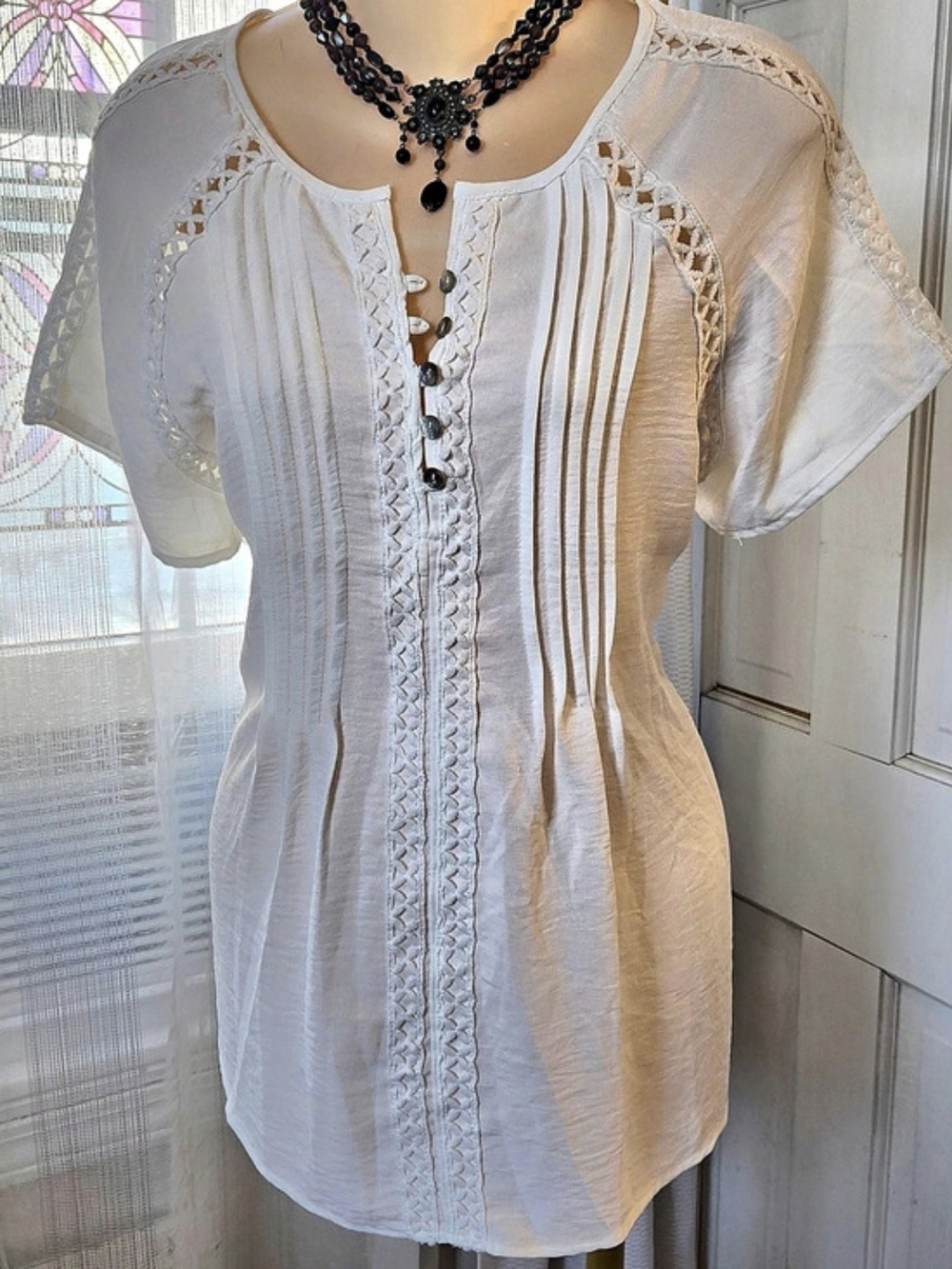 NY Collection White Lace Trim Pleated Blouse Size XL Like New